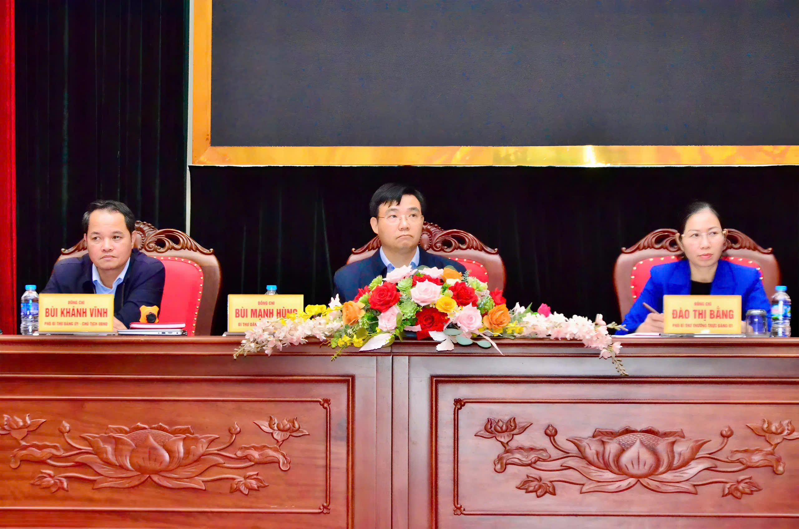 Hội nghị hội nghị giao ban tháng 11 giữa thường trực Đảng uỷ với các đồng chí Bí thư chi đảng bộ cơ sở