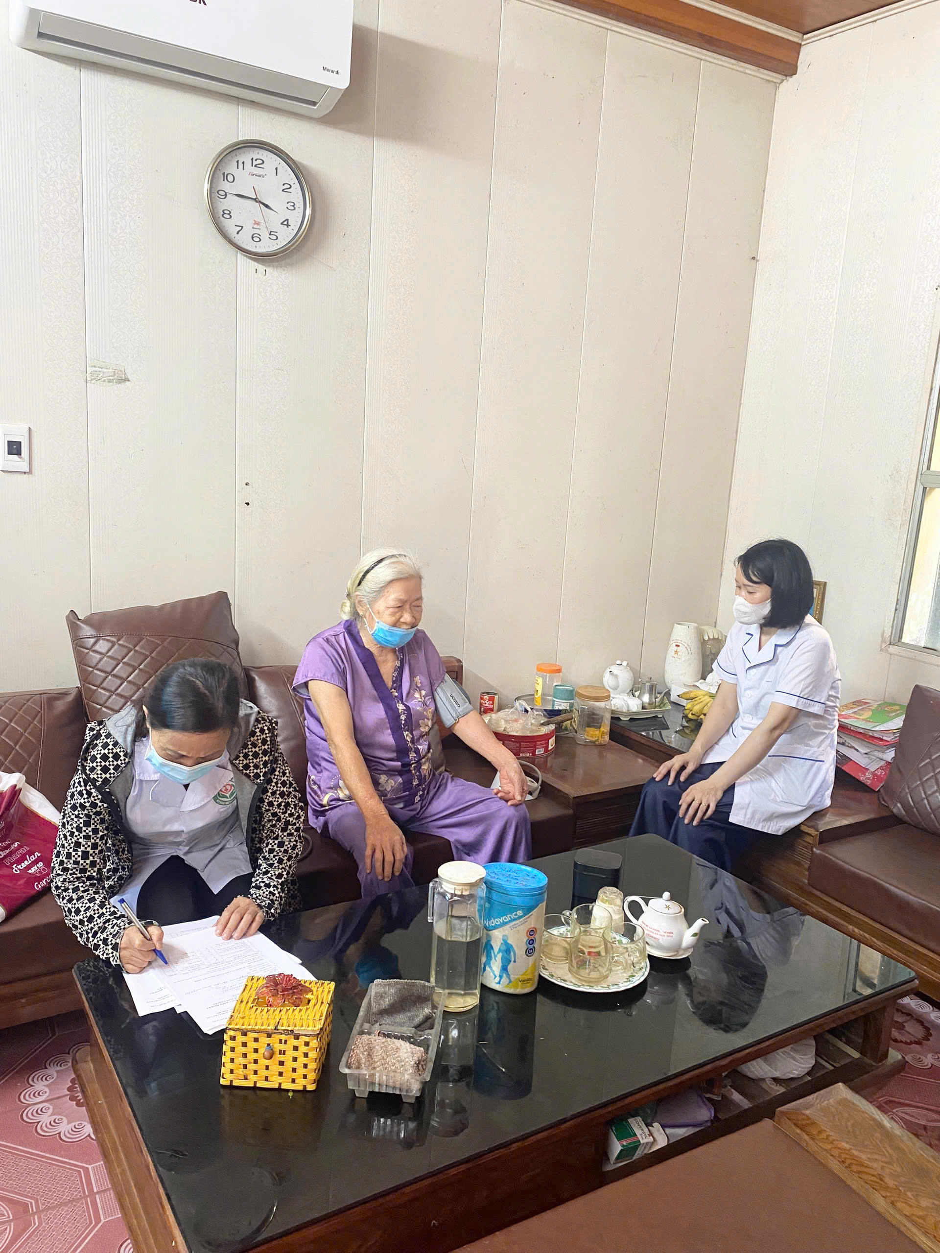 Phường Đường Hào triển khai khám sức khỏe toàn dân, quan tâm  người dân khó khăn trong tiếp cận dịch vụ y tế