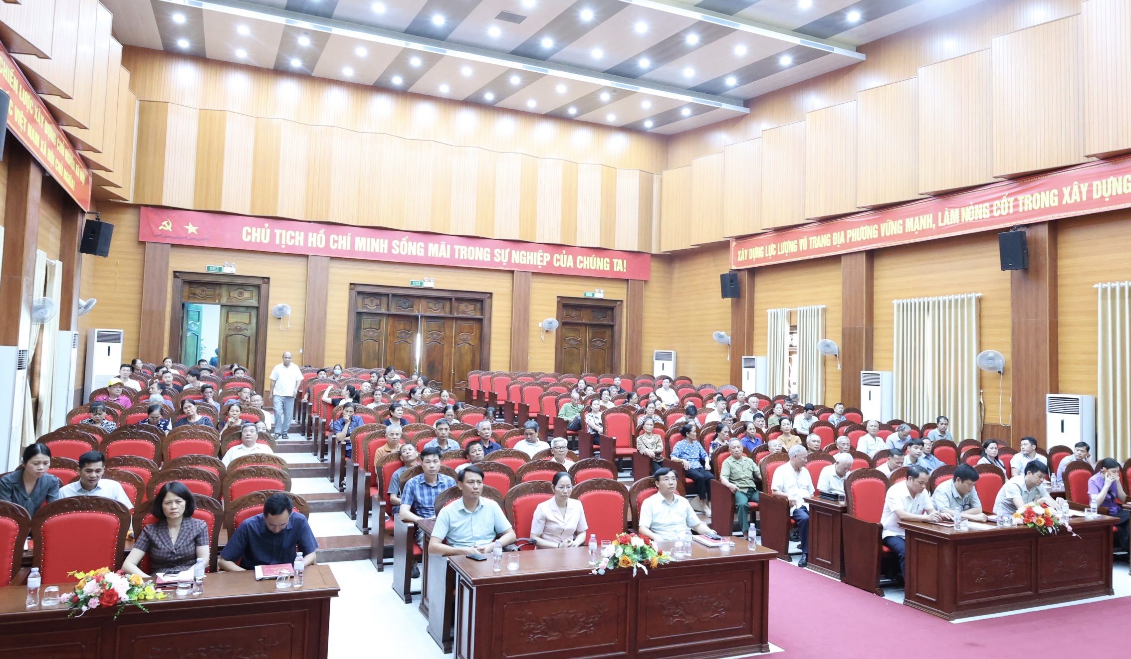 Phường Đường Hào lắng nghe ý kiến nhân dân tại hội  nghị “tháng nghe dân nói” năm 2026