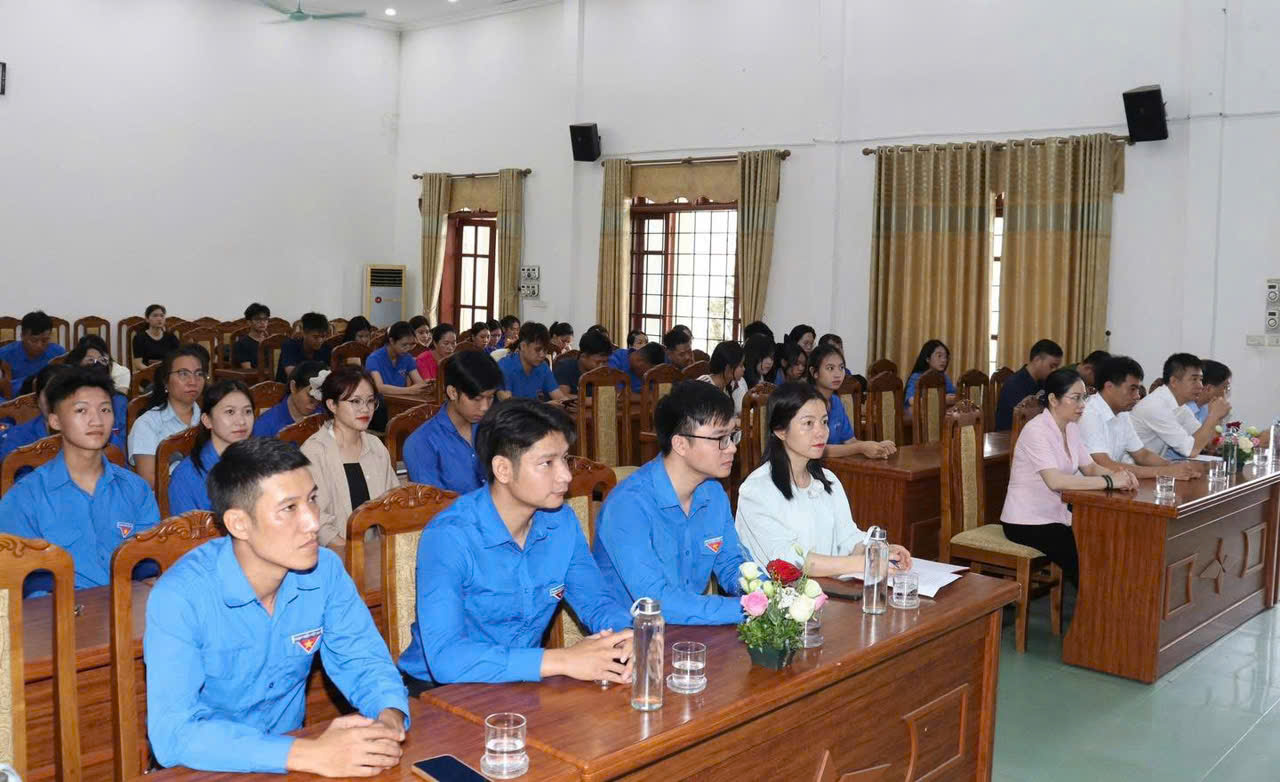 Khai mạc lớp bồi dưỡng lý luận chính trị và nghiệp vụ công tác Đoàn - Hội - Đội năm 2026