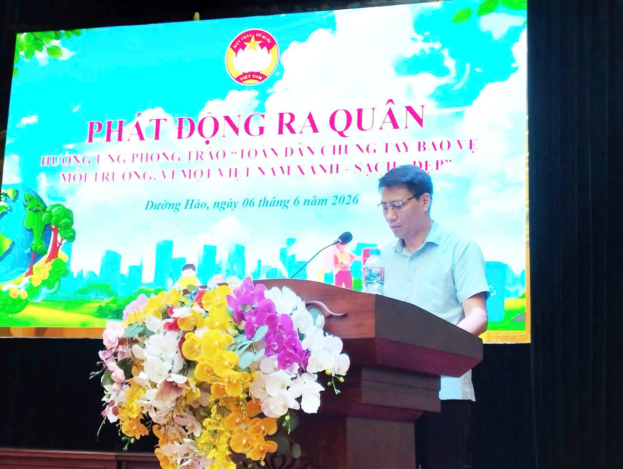 Phường Đường Hào tổ chức phát động ra quân hưởng ứng phong trào thi đua "Toàn dân chung tay bảo vệ môi trường, vì một Việt Nam xanh, sạch, đẹp"