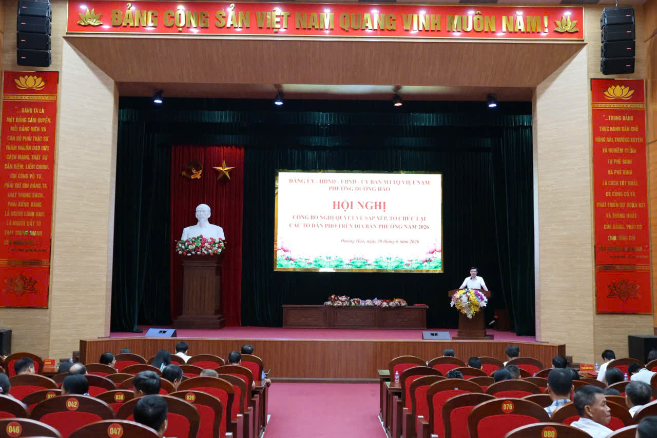 Phường Đường Hào tổ chức Hội nghị công bố các Quyết định về sắp xếp, tổ chức lại Tổ dân phố trên địa bàn phường