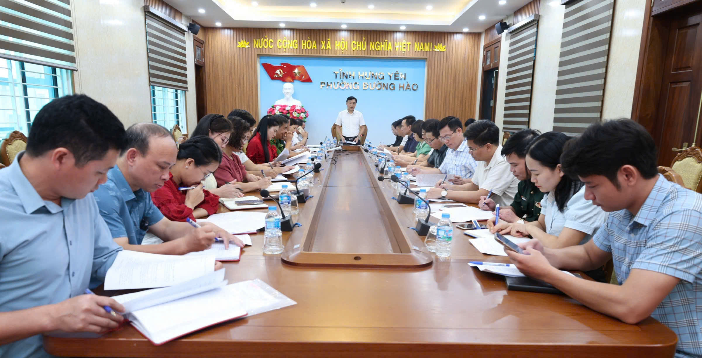 Đảng ủy phường Đường Hào tập trung kiện toàn tổ chức Đảng trong các trường học