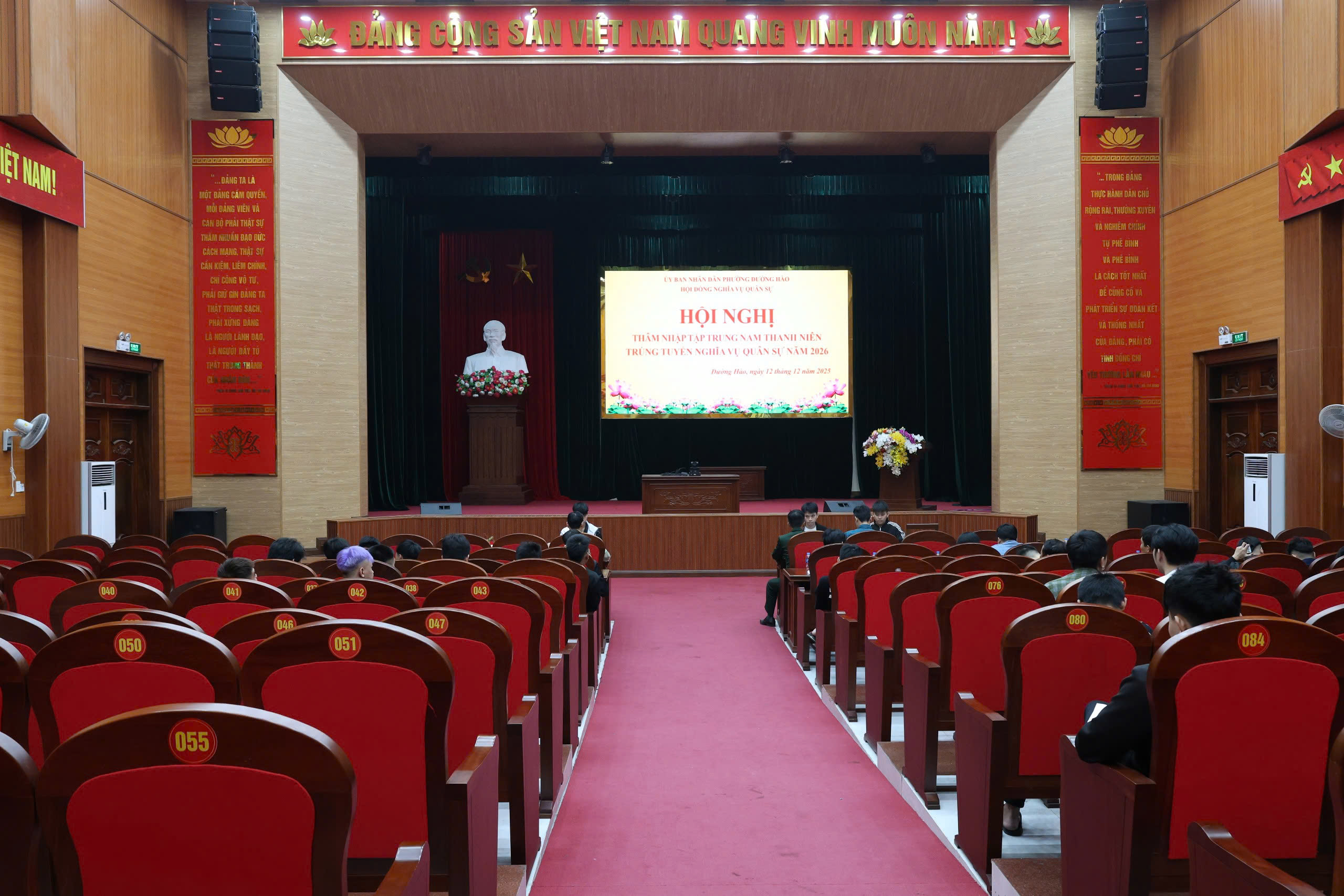 Phường Đường Hào tổ chức hội nghị thâm nhập tập trung, nắm bắt tình hình nam thanh niên trúng tuyển nghĩa vụ quân sự năm 2026