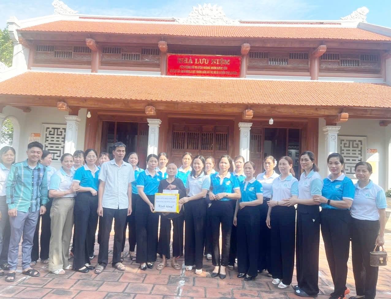 Hội LHPN phường Đường Hào tổ chức các hoạt động tri ân nhân kỷ niệm 79 năm Ngày Thương binh - Liệt sĩ (27/7/1947 - 27/7/2026)