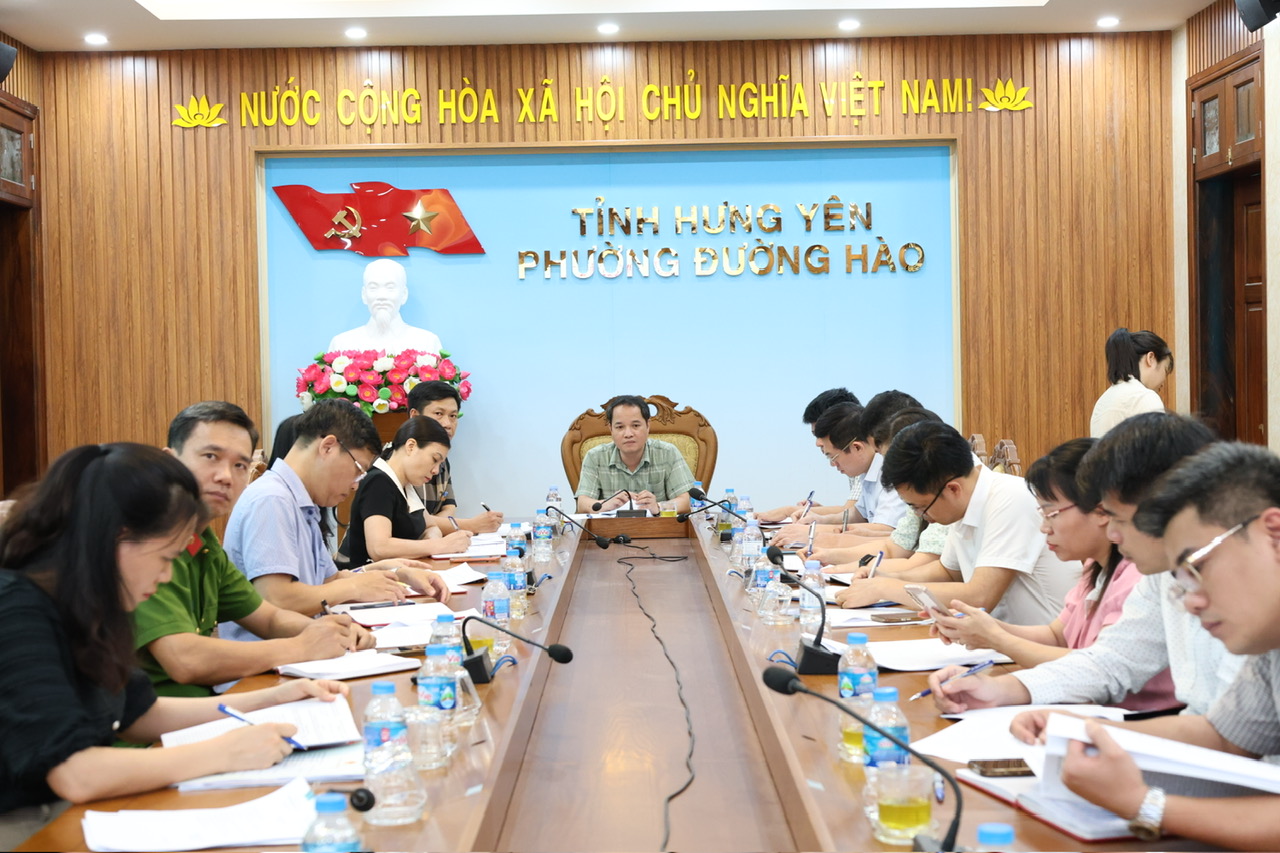 Hội nghị giao ban thành viên Ủy ban nhân dân phường Đường Hào tháng 6/2026